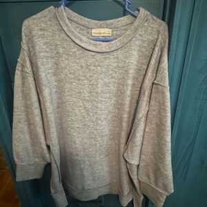 Zenana Outfitters Women's Heather Gray Crew Neck Sweater